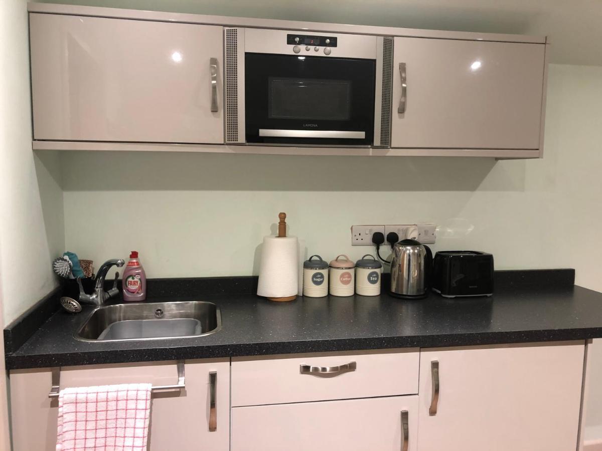Cosy 1 Bed Garden Annexe Apartment Colchester Ngoại thất bức ảnh